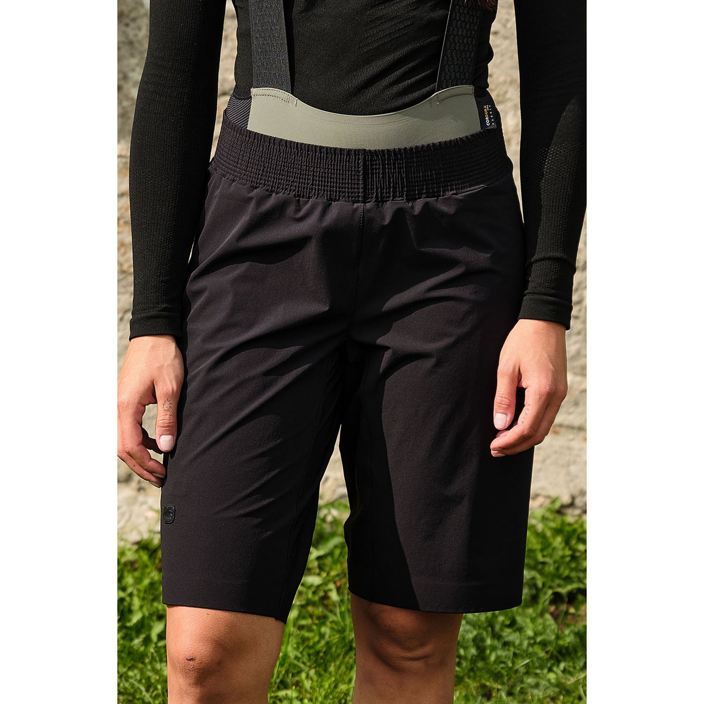 Giordana Beyond Gravel Pull On Over Shorts - Black