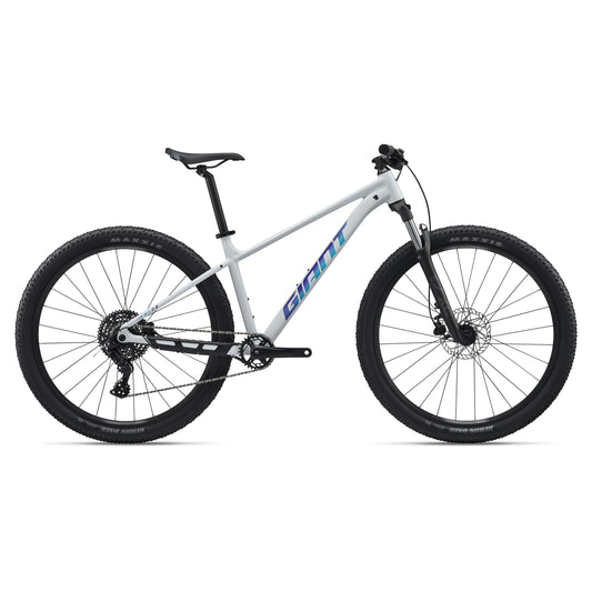 Giant 2027 Talon 29 2 - Icicle White