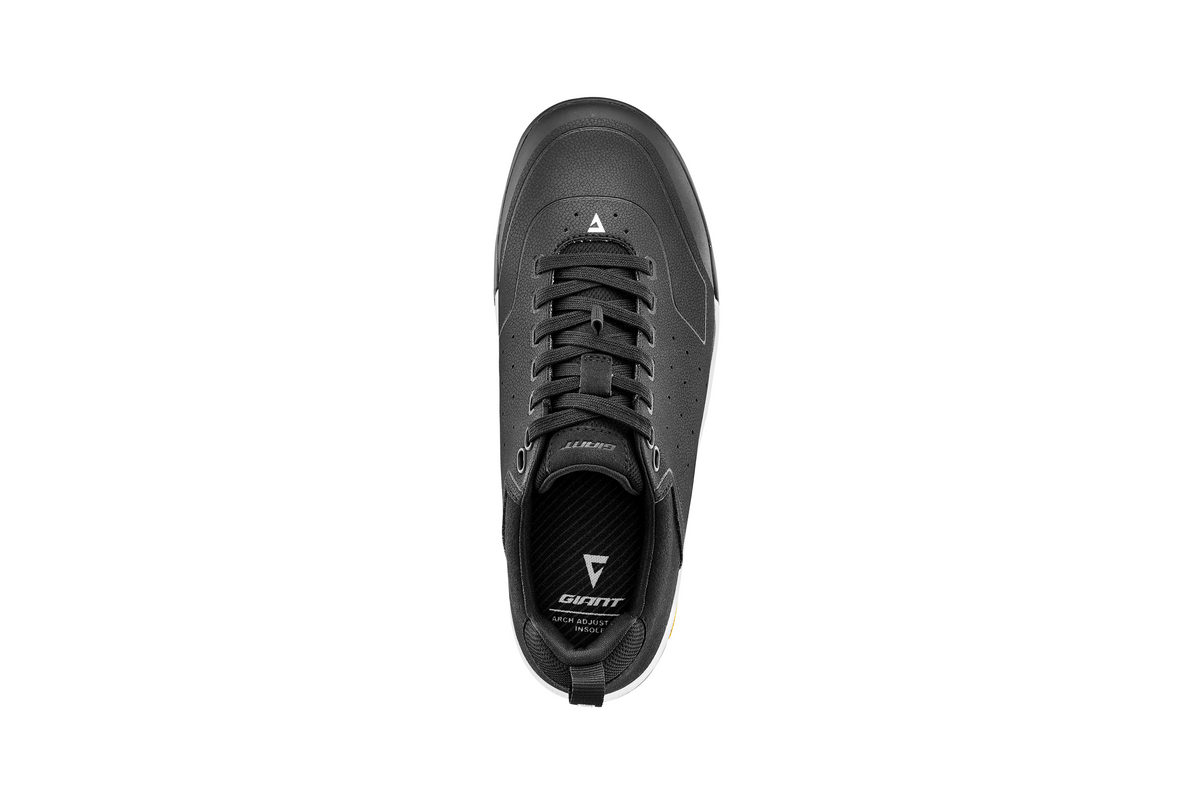 Giant Shuttle Flat Lace Offroad Shoes - Black