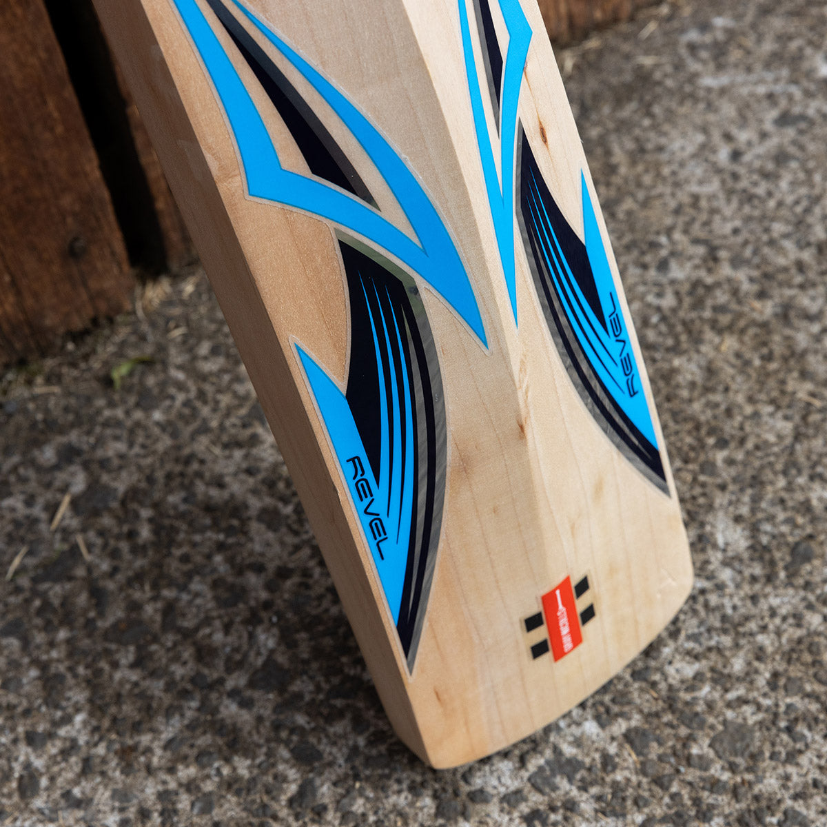 Gray-Nicolls Revel Strike (RPlay) Junior Bat